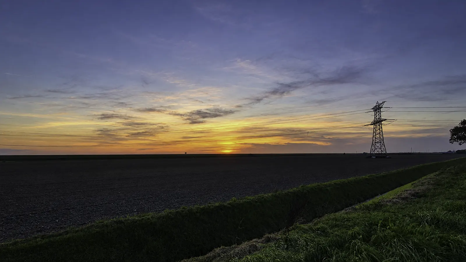 Zeven kilometer, een monteur en de avondlucht